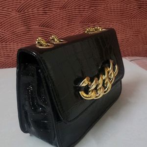 Black Classy Sling Bag