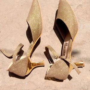 Gold Heels💛 Sale💫