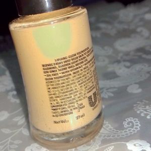 COMBO OFFER EllE 18 Foundation With Golden Jhumka