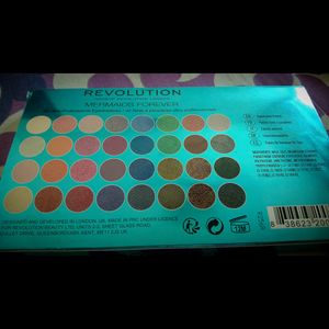 Revolution Eyeshadow Palette