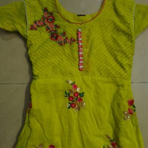 Green Colour Anarkali With Thread Flowers