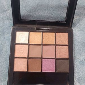 Beautiful Eyeshadow Color Palette