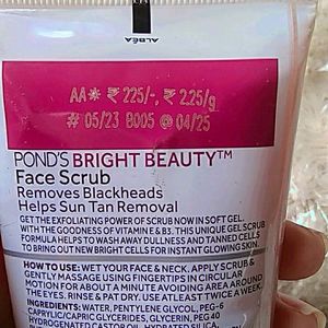 🌷Ponds Face Scrub🌷