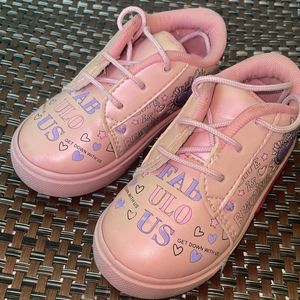 Baby Pink Girls Sneaker Shoes 👞