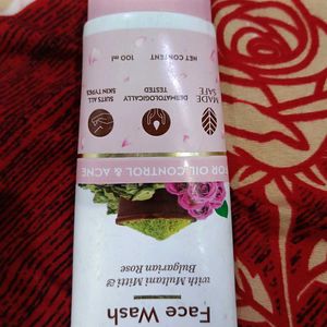 Mamaearth Face Wash