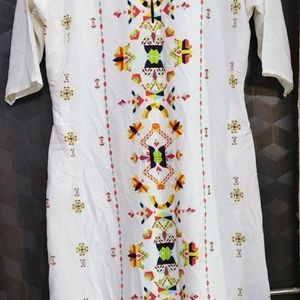 Beautiful White Kurti