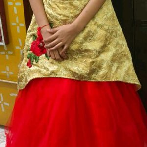 Full Heavy Flare Gown In Red Colour