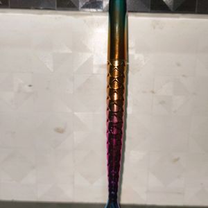 Pen With A Fish Structure Body Glowing