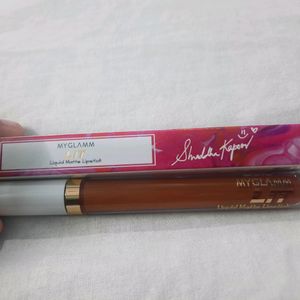 NEW MYGLAMM Shraddha Kapoor Lipstick, Shade- Colour Me Cray