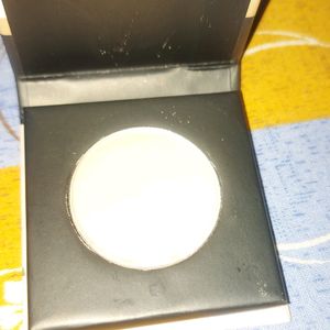 Faces Canada  Glow Highlighter