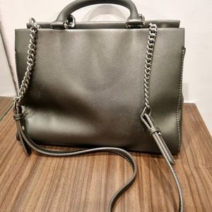 CHARLES & KEITH OG MEDIUM TOTE BAG GREY GOOD AS NE