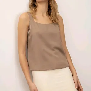 Trending Corian Braun Tank Top