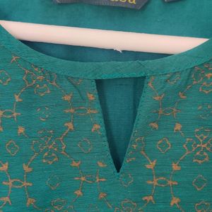 rGreen Stylish Shiny Kurta With Silk And Cotton In