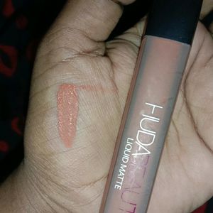 Huda Beauty Liquid Matte Lipstick