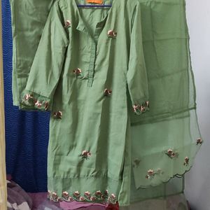 Pakistani Suit 3 Piece