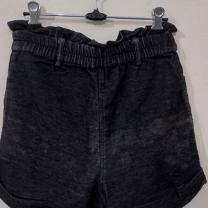 Highwaist Denim Shorts