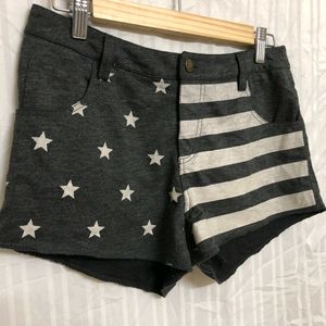 Hana+ Black And White Stars Shorts