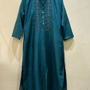 Neerus Green Kurta Size L