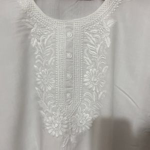 Chikankari Short Kuta🥰