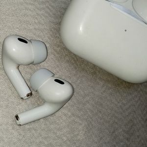 Earbuds