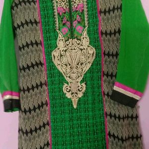 Pakistaani Kurti Heavy