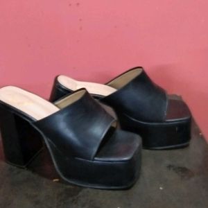 Shoeropia Black Chunky Platform Heels