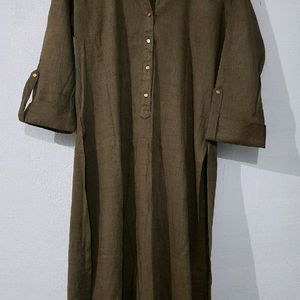 Gerua Straight Fit Kurta