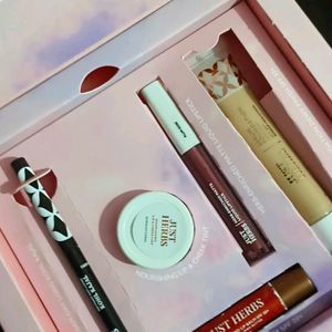 Just Harb Makeup Kit