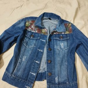 Forever 21 Dupe Printed Fitted Crop Denim Jacket🧥