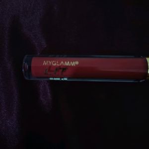 Myglamm Lipstick Shade Holmes