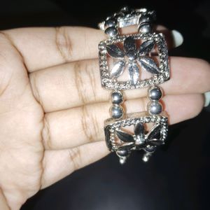 Beautiful Flower Design Kada Style Bracelet