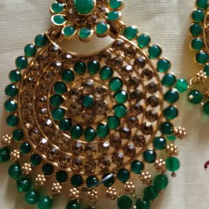 Jhumka And Maang Tika