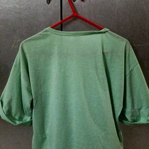 Green Crop Tee!!🫶🏼