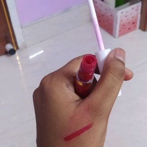 Myglamm Red Lipstick