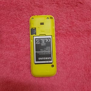 Samsung Guru Music 2 New Phone With Original Battery Charger