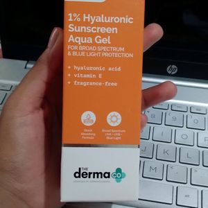 The Derma Co 1% Hyaluronic Sunscreen Aqua Gel