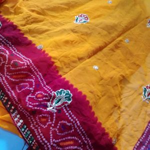 "Pila Saree With Unstitched Blouse