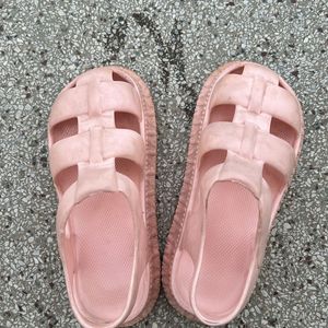 Salmon pink Flip-flop