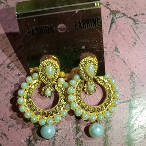 Earings