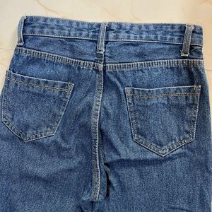 Women Blue Straight Fit High-Rise Jeans