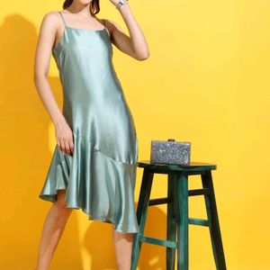 Toyo Takies Women Asymmetric Green Dress