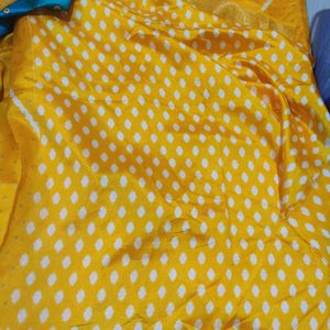 Silk Banarsi Saree With Blouse