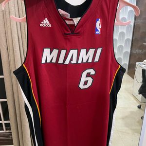 Adidas james lebron jersey (miami)