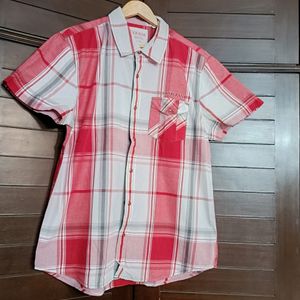 Guess Men Cotton Checks Slim Fit Casual Shirt