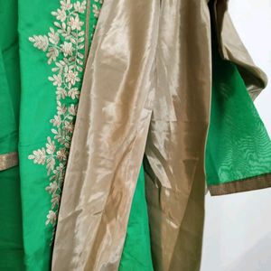 Designer Kurti With Chudidar