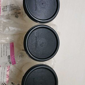 Set Of Tupperware MM Round