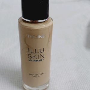 Oriflame ILLU Skin Aqua Boost Foundation