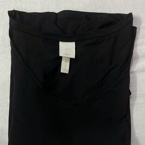 Black Solid V Neck T-shirt For Women