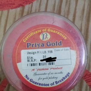 Priya Gold- Beautiful Bangle