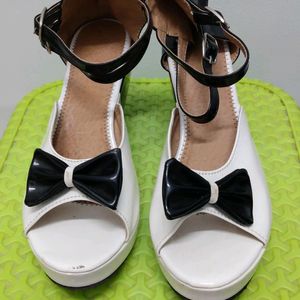 Black And White Wedges